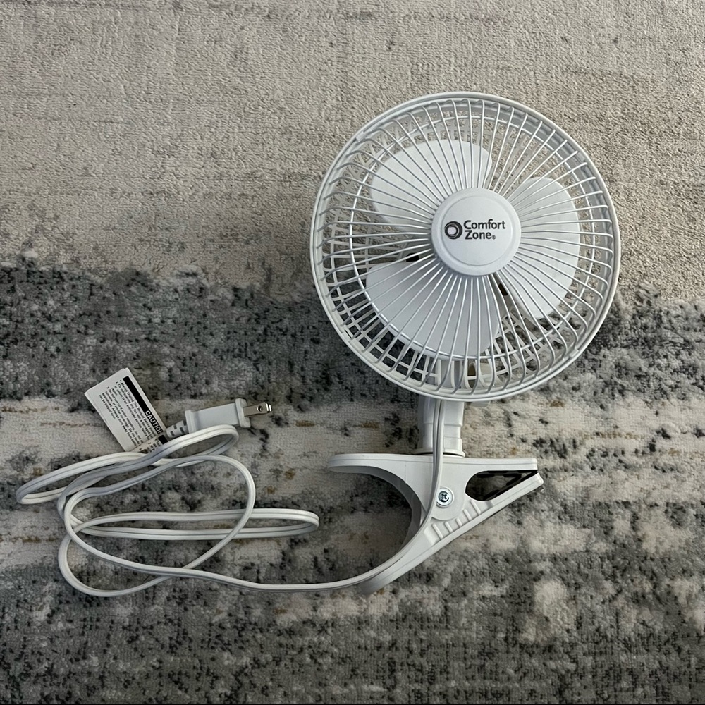 💕 Like 🆕 Comfort Zone 7” round clip on fan
